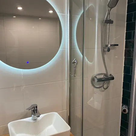 Pod Gwiazdami Z Jacuzzi * Brzozowa (Tarnow)